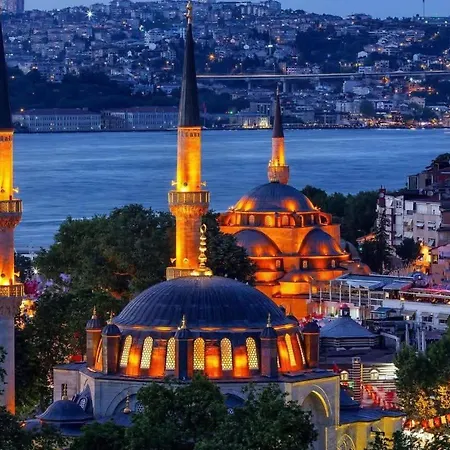 Taksim Family Hotel *